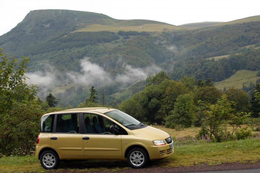  Fiat Multipla 2004 года  (WW) (фото 26 из 44)